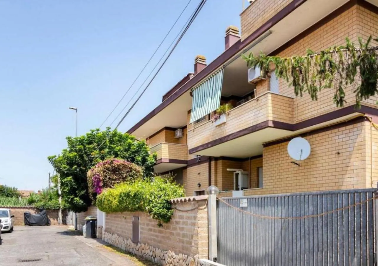 Garden Basement - Seminterrato - Fiumicino Airport Apartment