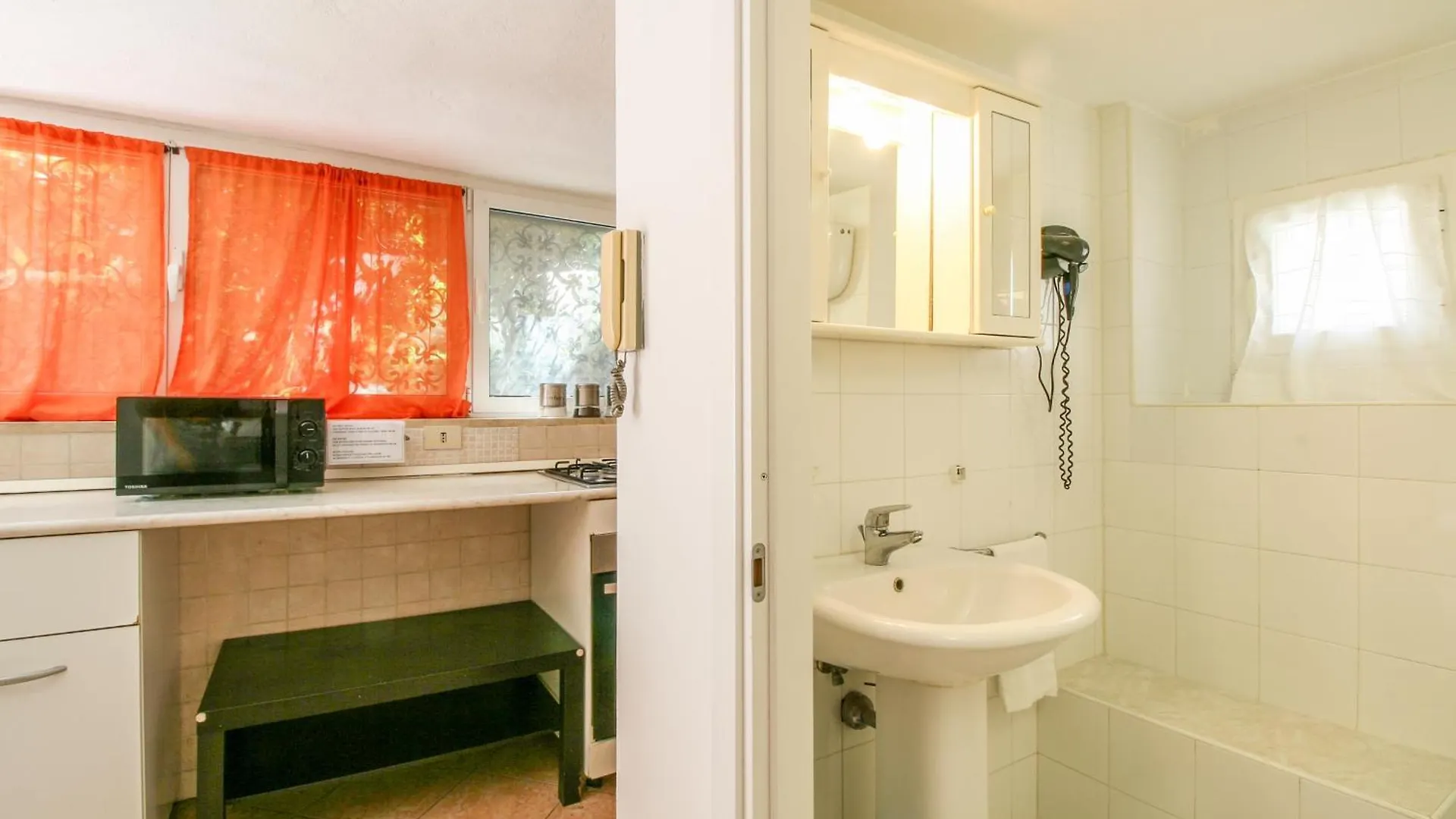 Garden Basement - Seminterrato - Fiumicino Airport Apartment