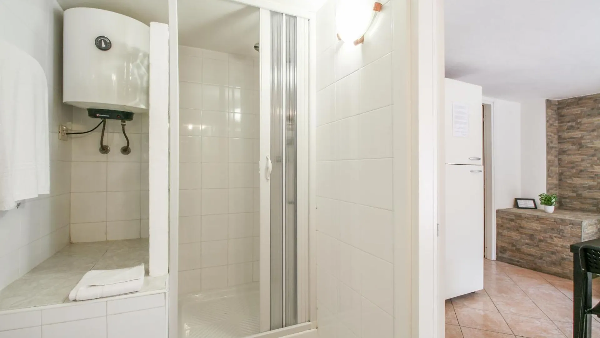 Garden Basement - Seminterrato - Fiumicino Airport Apartment Italy